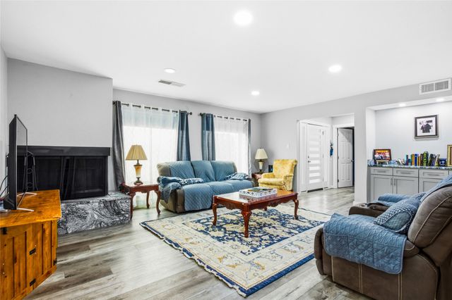 3115 Lakeside Drive, Rockwall, TX 75087