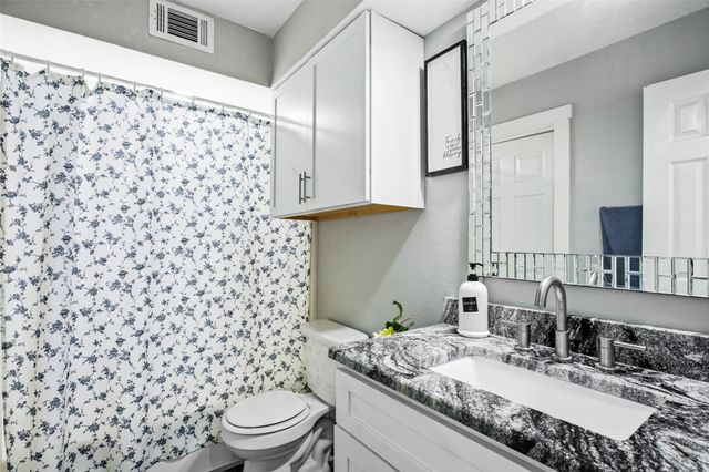 3115 Lakeside Drive, Rockwall, TX 75087