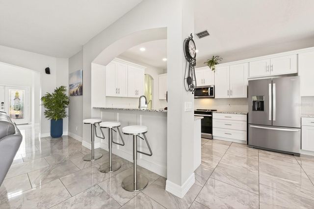 4057 SHAWN CIRCLE, Orlando, FL 32826