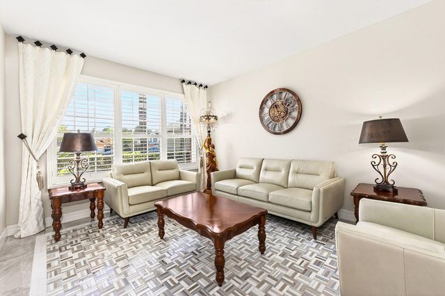 4057 SHAWN CIRCLE, Orlando, FL 32826