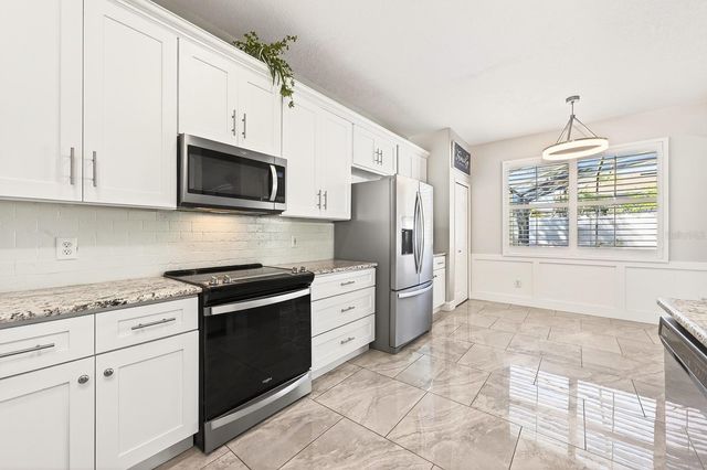 4057 SHAWN CIRCLE, Orlando, FL 32826