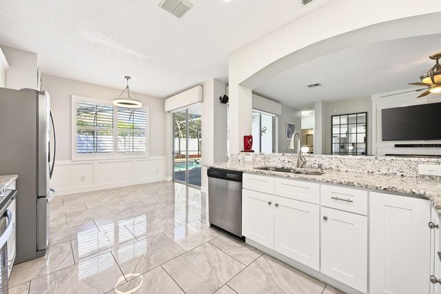 4057 SHAWN CIRCLE, Orlando, FL 32826