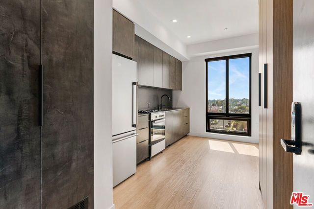 10700 Tabor Street 506, Los Angeles, CA 90034