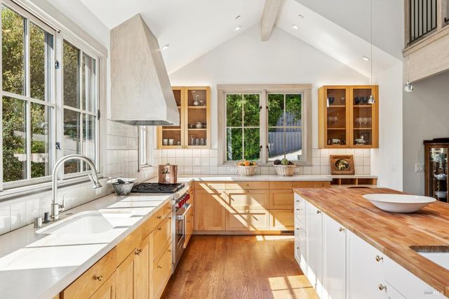 512 Browning Ct, Mill Valley, CA 94941