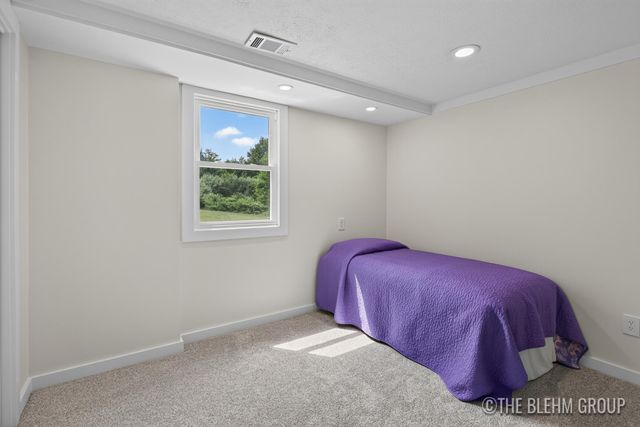 6919 Cherry Valley Avenue Se, Caledonia Twp, MI 49316