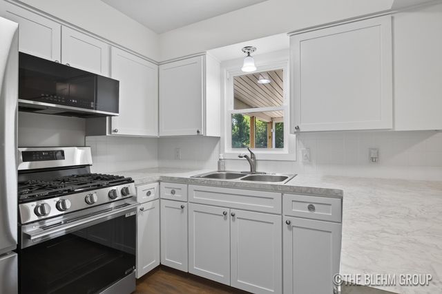 6919 Cherry Valley Avenue Se, Caledonia Twp, MI 49316