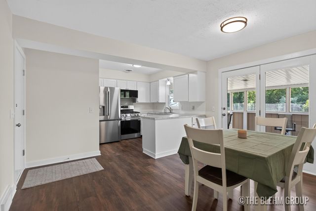 6919 Cherry Valley Avenue Se, Caledonia Twp, MI 49316