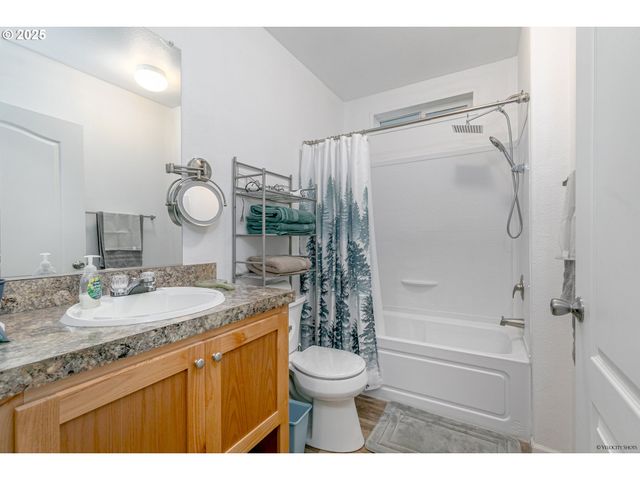 38303 Se COUPLAND Rd, Estacada, OR 97023