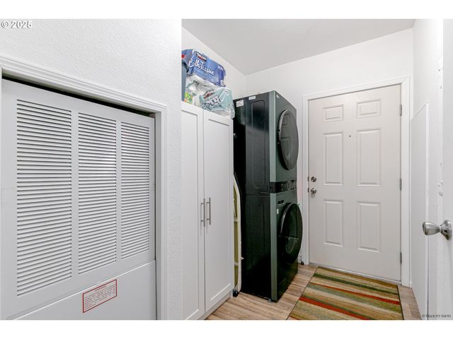 38303 Se COUPLAND Rd, Estacada, OR 97023