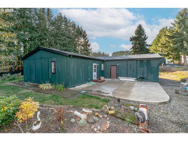 38303 Se COUPLAND Rd, Estacada, OR 97023