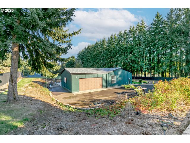 38303 Se COUPLAND Rd, Estacada, OR 97023