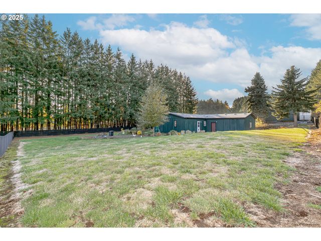 38303 Se COUPLAND Rd, Estacada, OR 97023