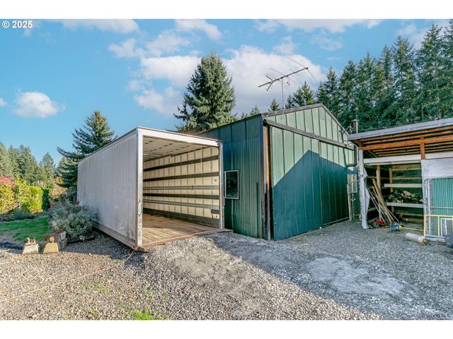 38303 Se COUPLAND Rd, Estacada, OR 97023