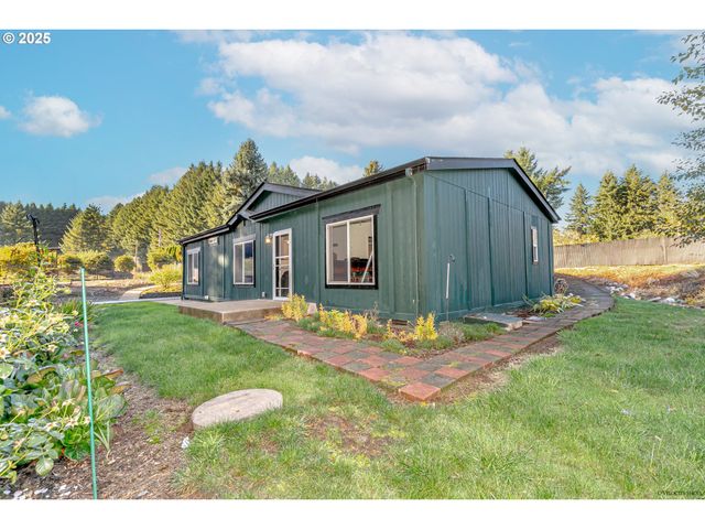 38303 Se COUPLAND Rd, Estacada, OR 97023