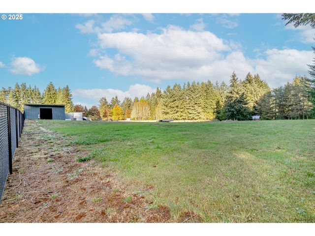 38303 Se COUPLAND Rd, Estacada, OR 97023