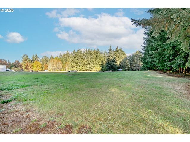 38303 Se COUPLAND Rd, Estacada, OR 97023