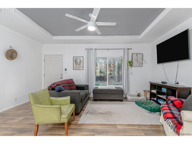 38303 Se COUPLAND Rd, Estacada, OR 97023