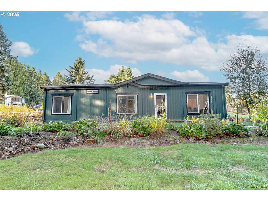 38303 Se COUPLAND Rd, Estacada, OR 97023
