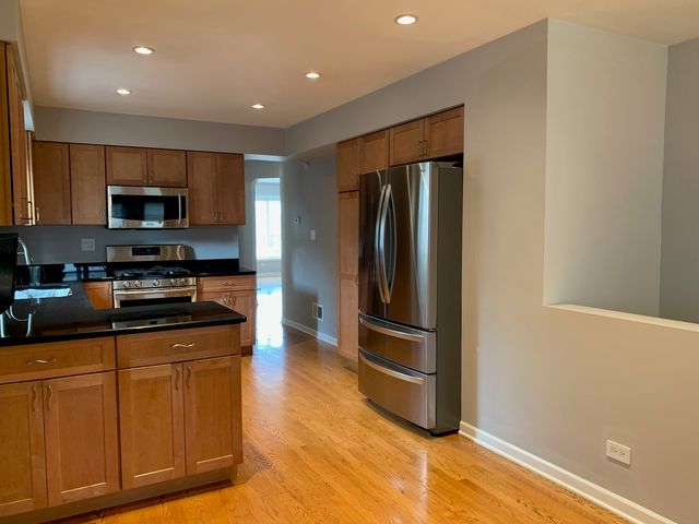 7621 W Norridge Street, Harwood Heights, IL 60706