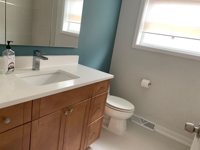 7621 W Norridge Street, Harwood Heights, IL 60706