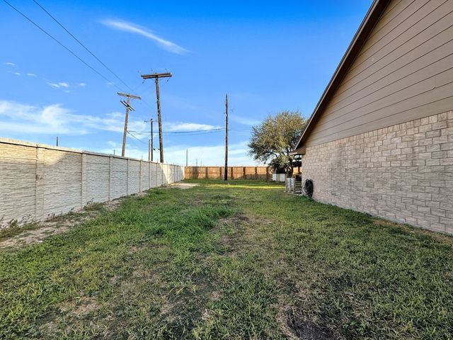 7502 Fred’s Folly, Corpus Christi, TX 78414