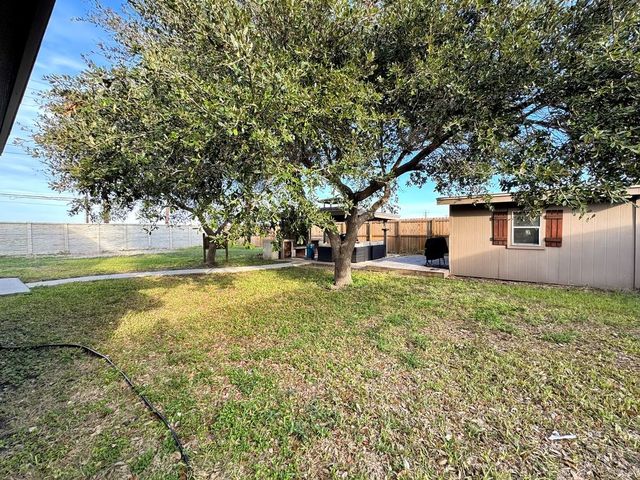 7502 Fred’s Folly, Corpus Christi, TX 78414