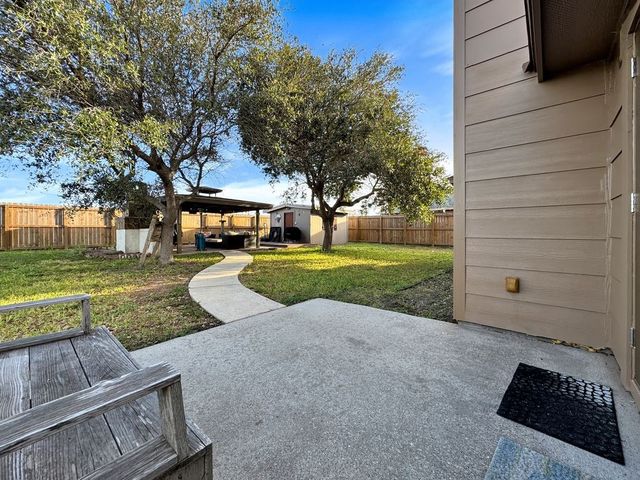 7502 Fred’s Folly, Corpus Christi, TX 78414