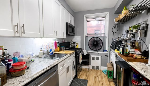 14214 26th Avenue 3F, Flushing, NY 11354