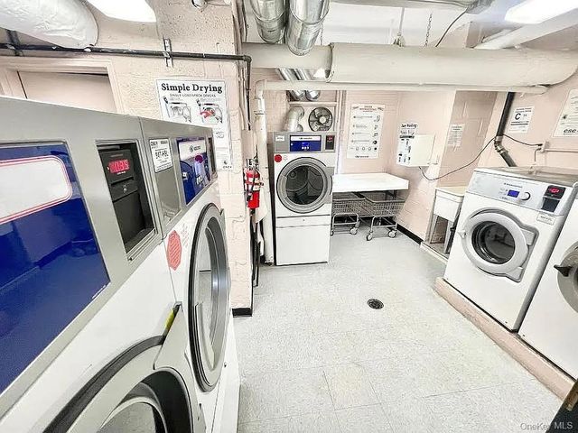 14214 26th Avenue 3F, Flushing, NY 11354