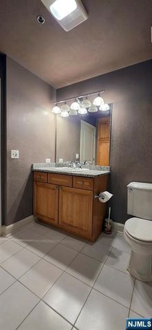 6508 City Place 6508, Edgewater, NJ 07020