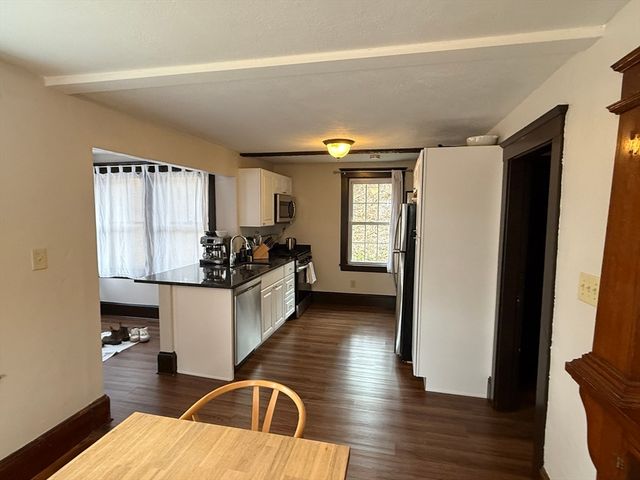 27 Breakneck Hill Rd 27, Southborough, MA 01772