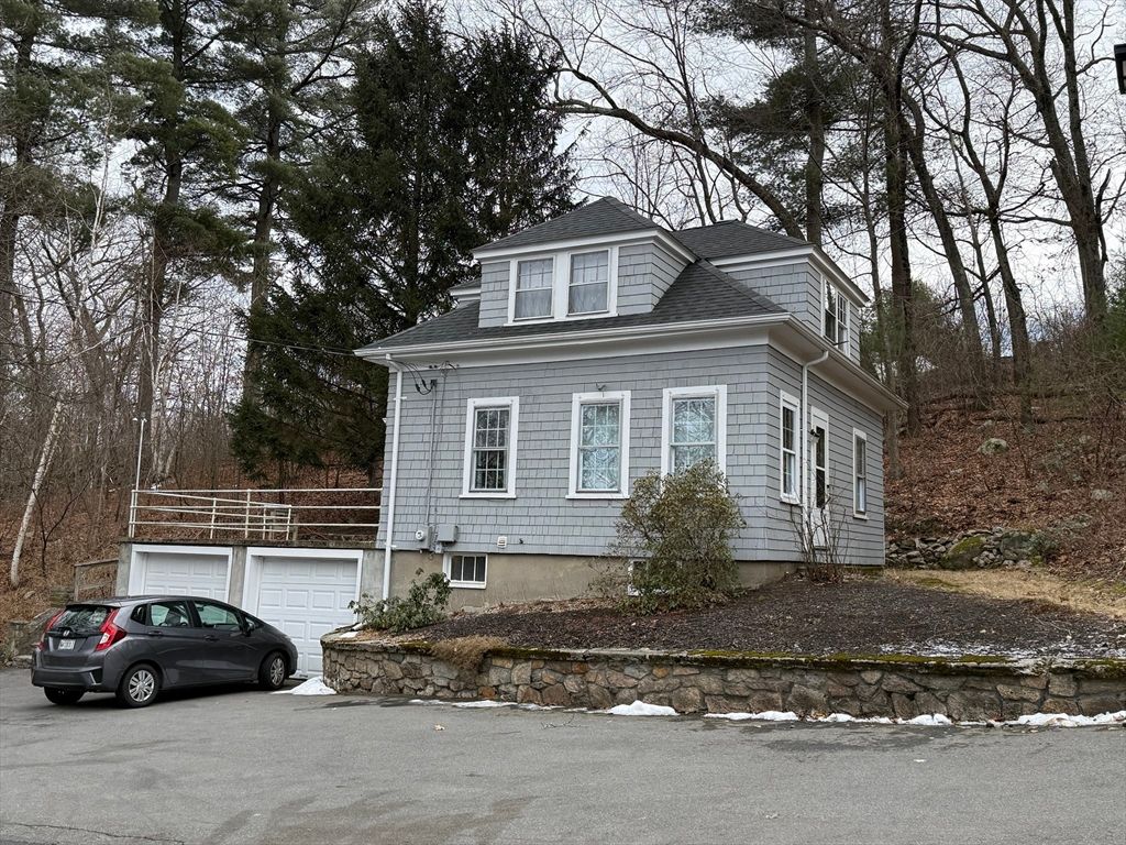 27 Breakneck Hill Rd 27, Southborough, MA 01772