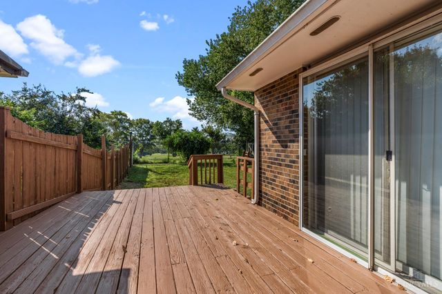 27 Highridge Court, Franklin, OH 45005