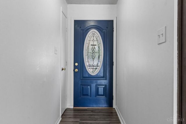 27 Highridge Court, Franklin, OH 45005