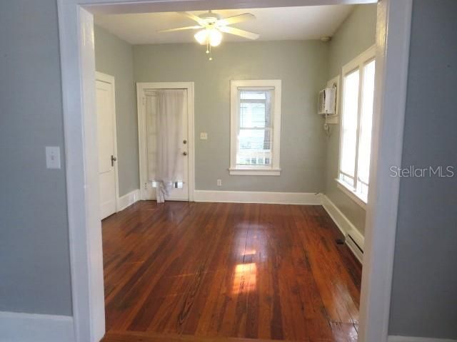 607 6TH AVENUE N, St Petersburg, FL 33701