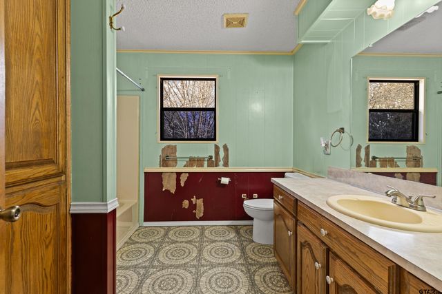 11554 FM 1649, Ore City, TX 75683