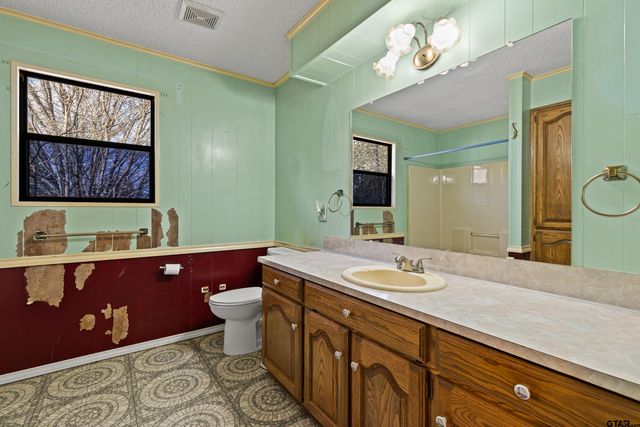 11554 FM 1649, Ore City, TX 75683