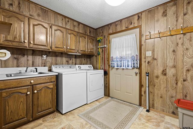 11554 FM 1649, Ore City, TX 75683