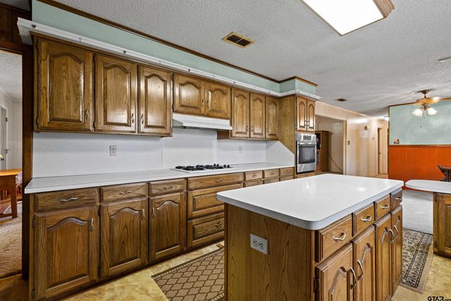 11554 FM 1649, Ore City, TX 75683