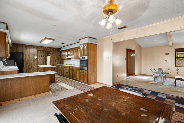 11554 FM 1649, Ore City, TX 75683