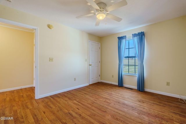 2008 Bessie Slaton Road, Dandridge, TN 37725