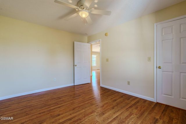 2008 Bessie Slaton Road, Dandridge, TN 37725