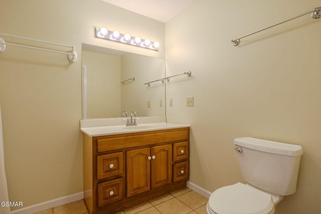 2008 Bessie Slaton Road, Dandridge, TN 37725