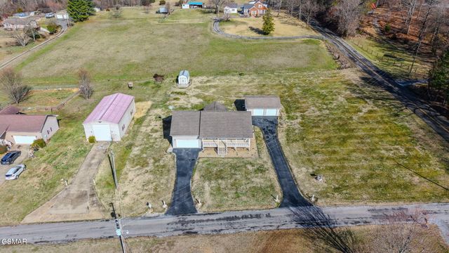 2008 Bessie Slaton Road, Dandridge, TN 37725
