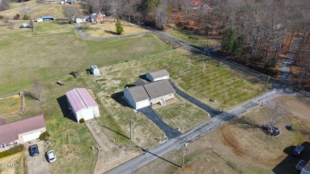 2008 Bessie Slaton Road, Dandridge, TN 37725