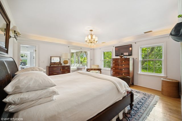 82 Woodley Road, Winnetka, IL 60093