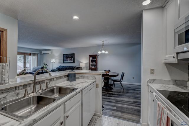 4831 MOUNTAIN SPRINGS CT, Rapid City, SD 57702