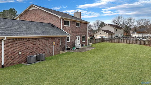 4530 Arrowhead SE, Decatur, AL 35603