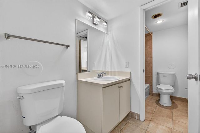 1400 Saint Charles Pl 222, Pembroke Pines, FL 33026