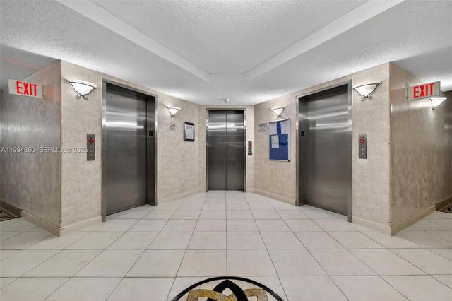 1400 Saint Charles Pl 222, Pembroke Pines, FL 33026